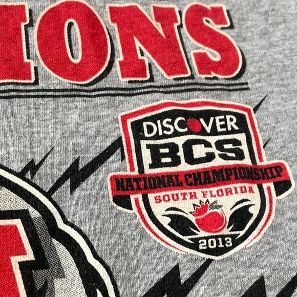 University of Alabama Crimson Tide 2013 College Football Champions Tshirt - Picture 4 of 5